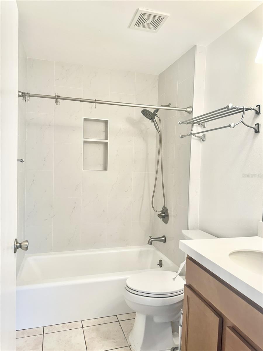 SUTTON RIDGE PH 03 - Residential Lease