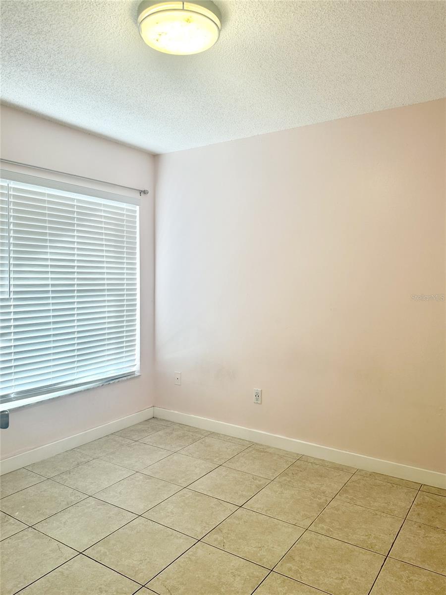 SUTTON RIDGE PH 03 - Residential Lease