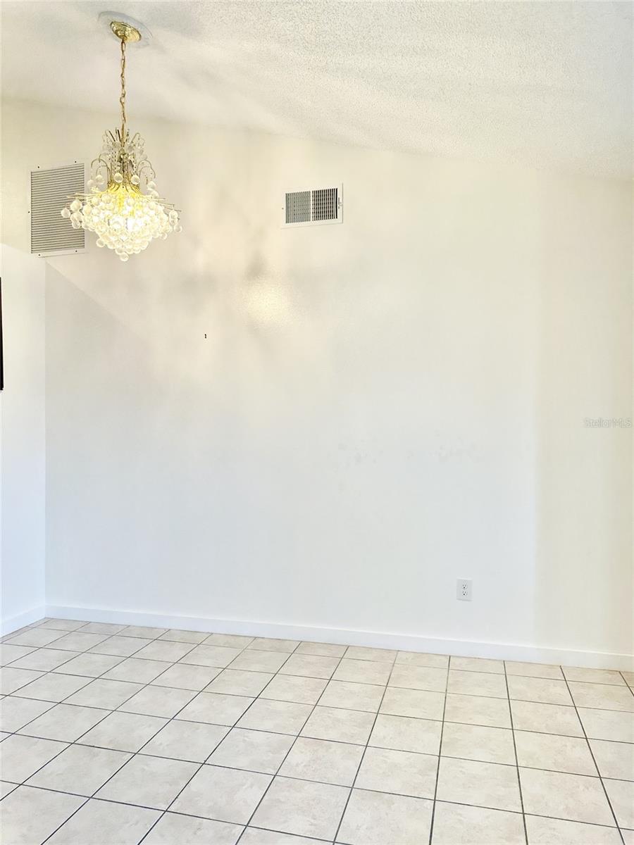 SUTTON RIDGE PH 03 - Residential Lease