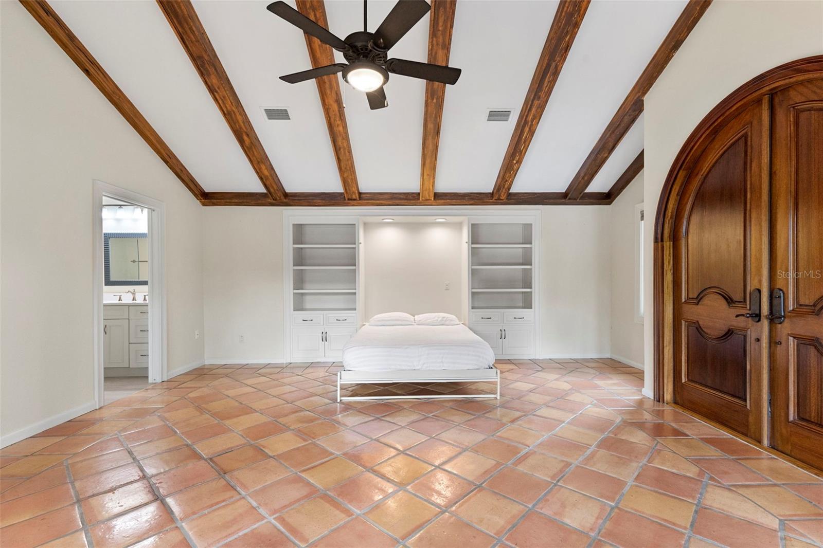 AVILA UNIT 1 - Residential