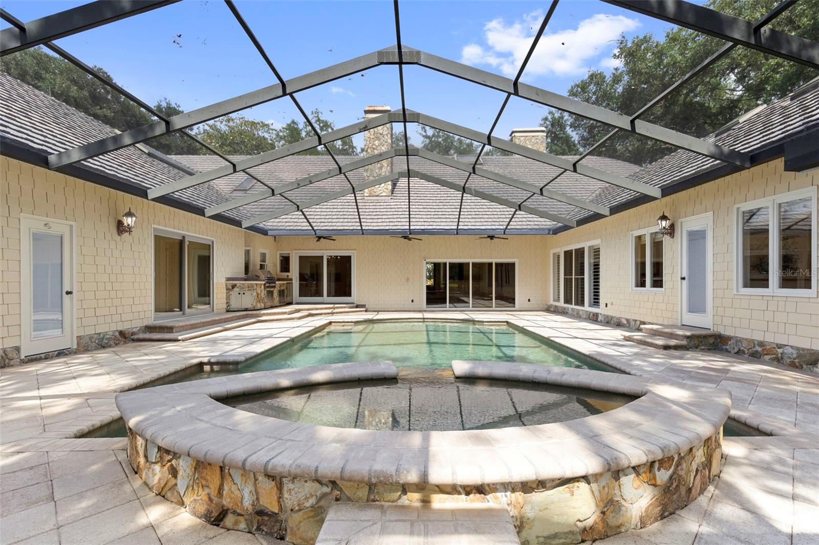AVILA UNIT 1 - Residential