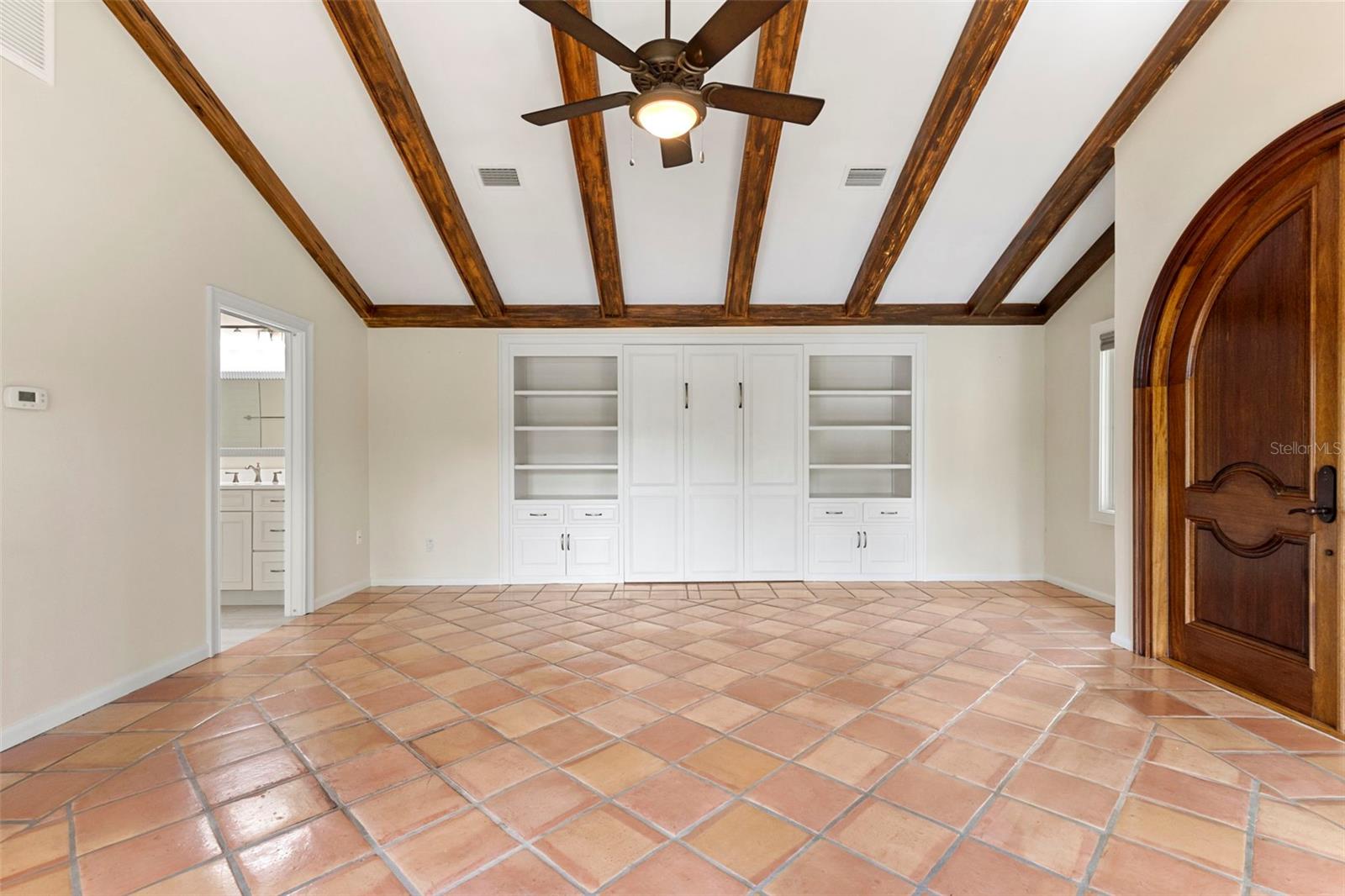 AVILA UNIT 1 - Residential