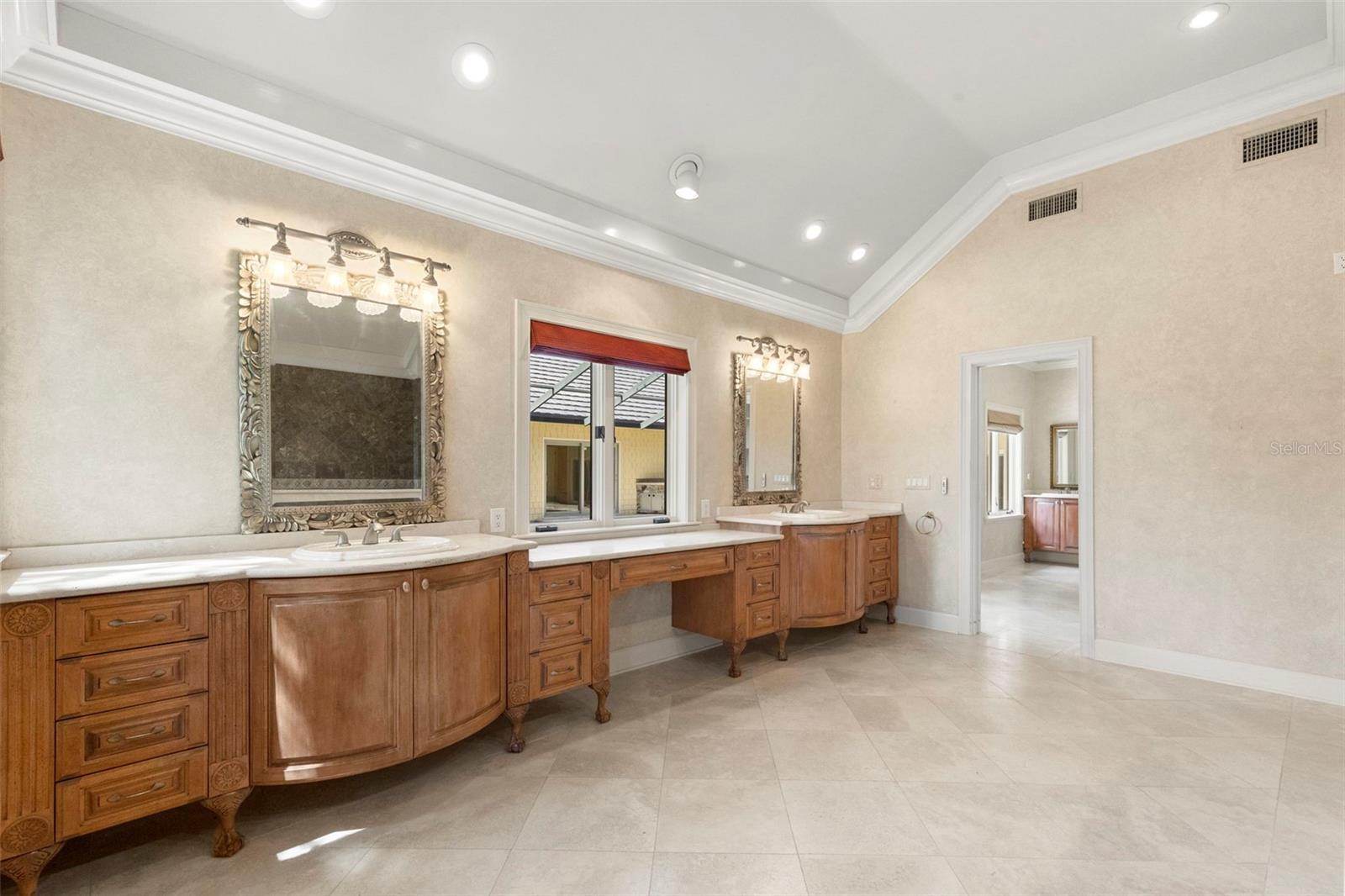 AVILA UNIT 1 - Residential