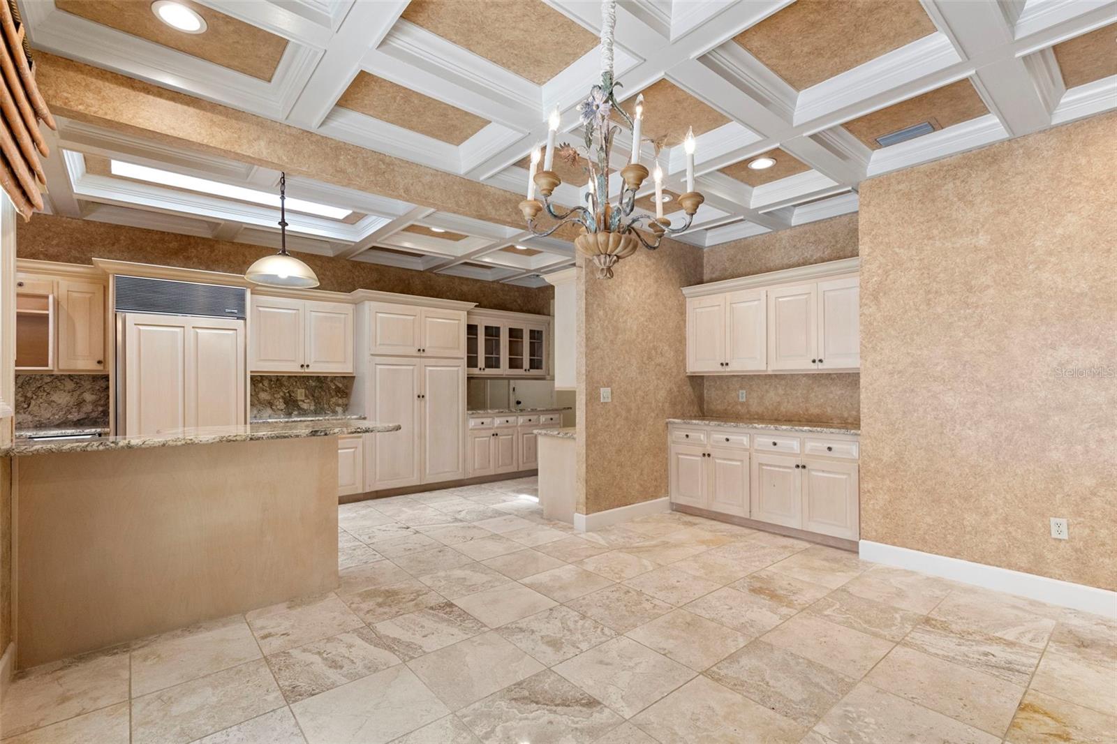 AVILA UNIT 1 - Residential