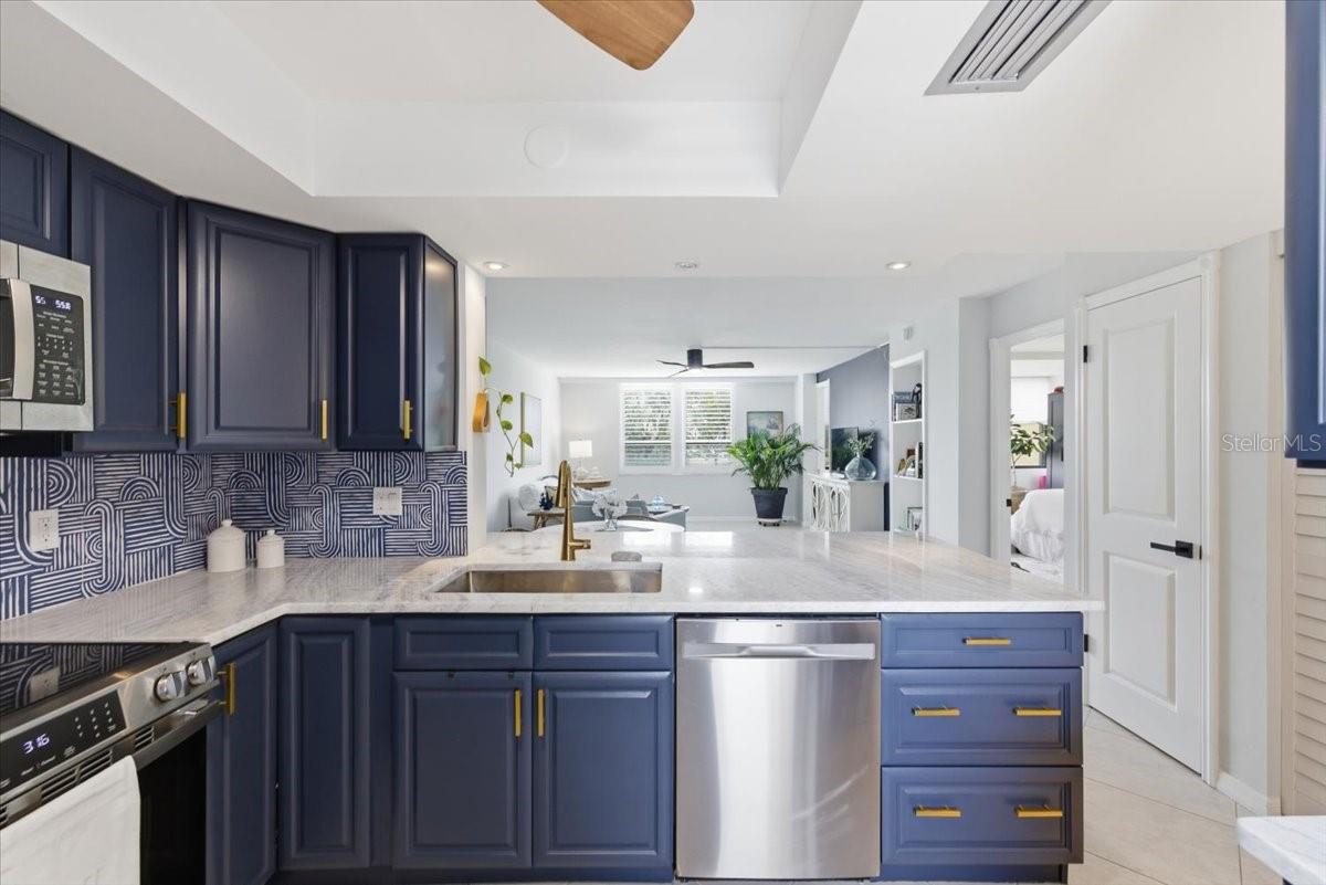 COVE CAY 26-21 VILLAGE II - Residential