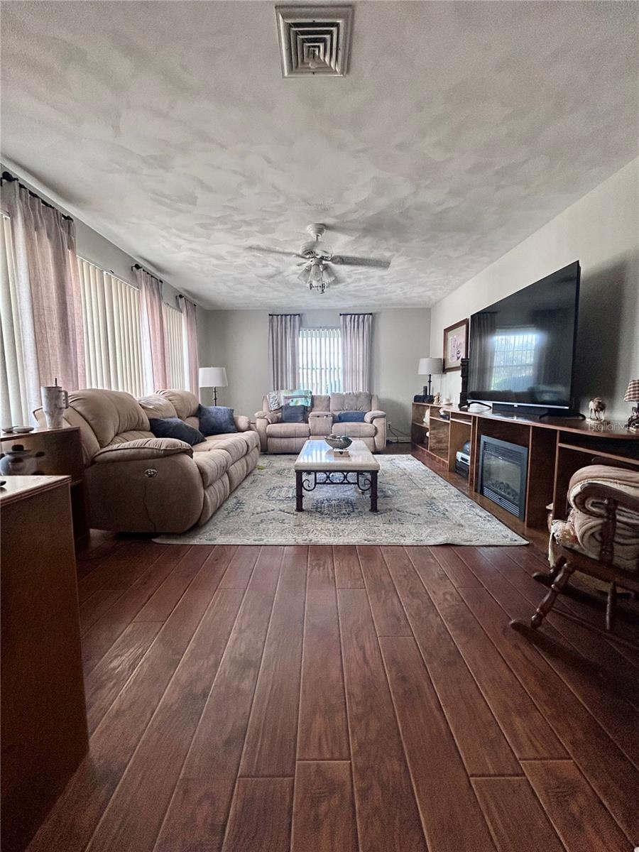 SOUTHEAST TERRACE - Residential