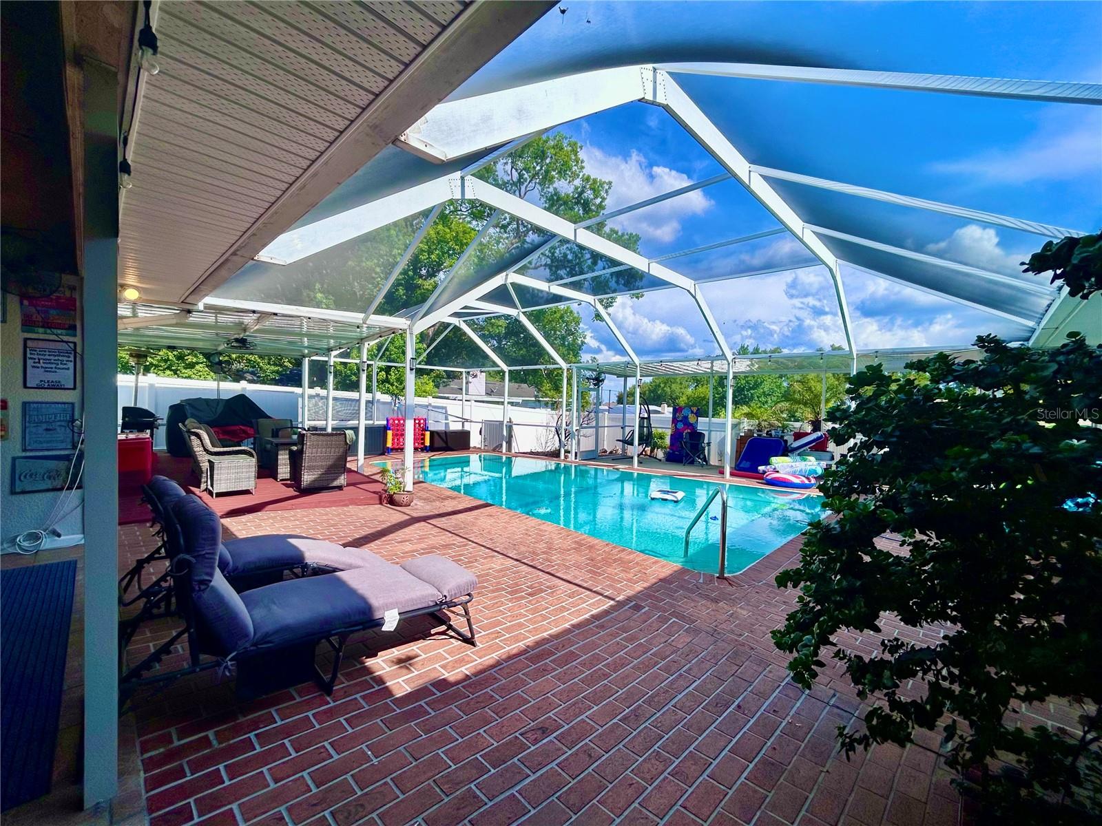 SOUTHEAST TERRACE - Residential