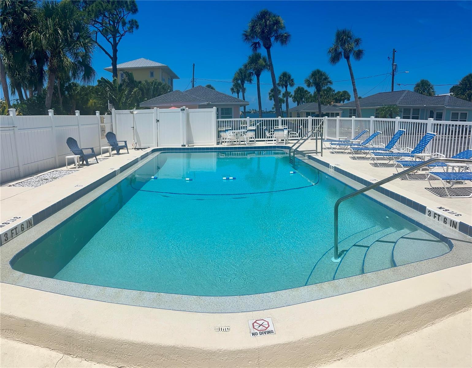 TIKI ON THE BAY - Residential
