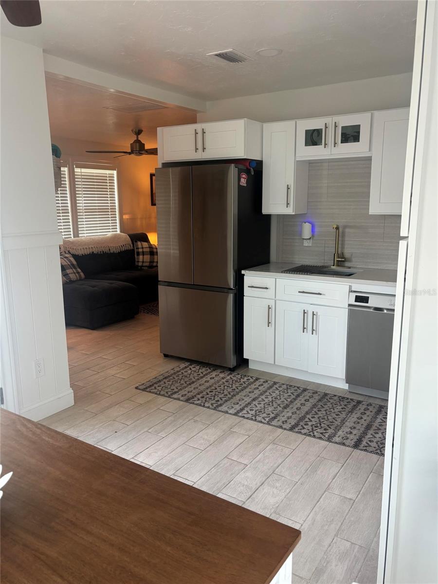 TIKI ON THE BAY - Residential