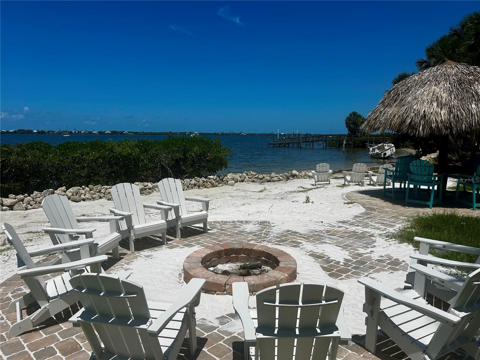 TIKI ON THE BAY - Residential