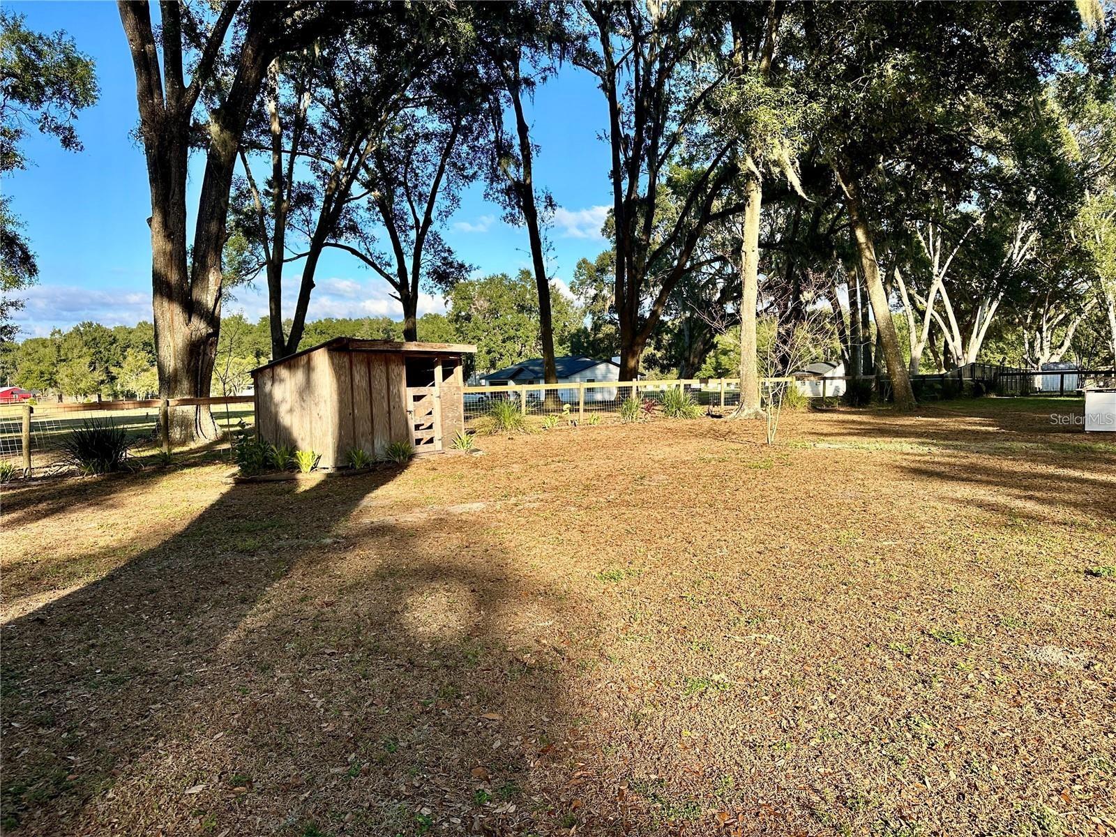 MEADOWBROOK RANCHES - Residential