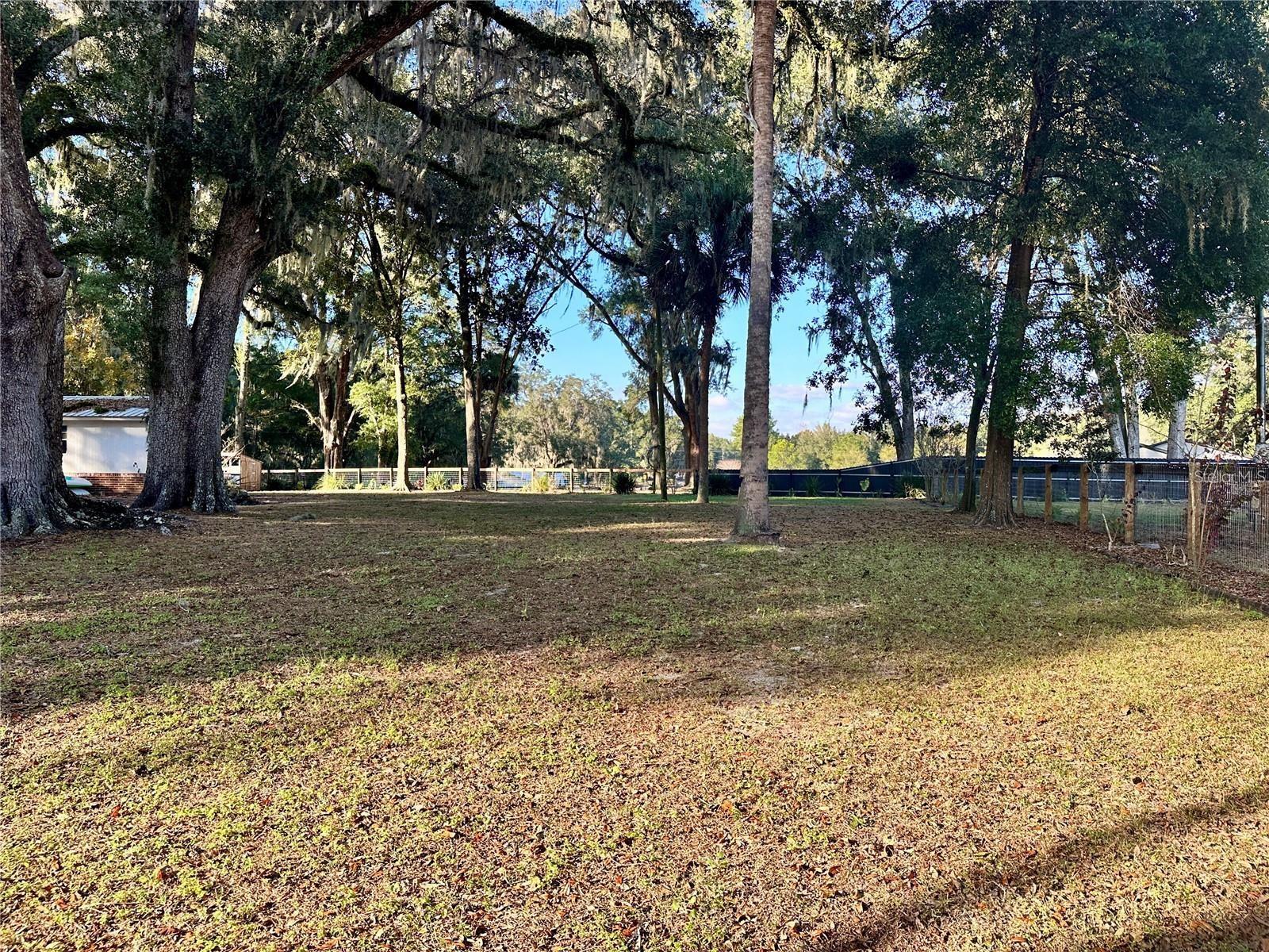 MEADOWBROOK RANCHES - Residential