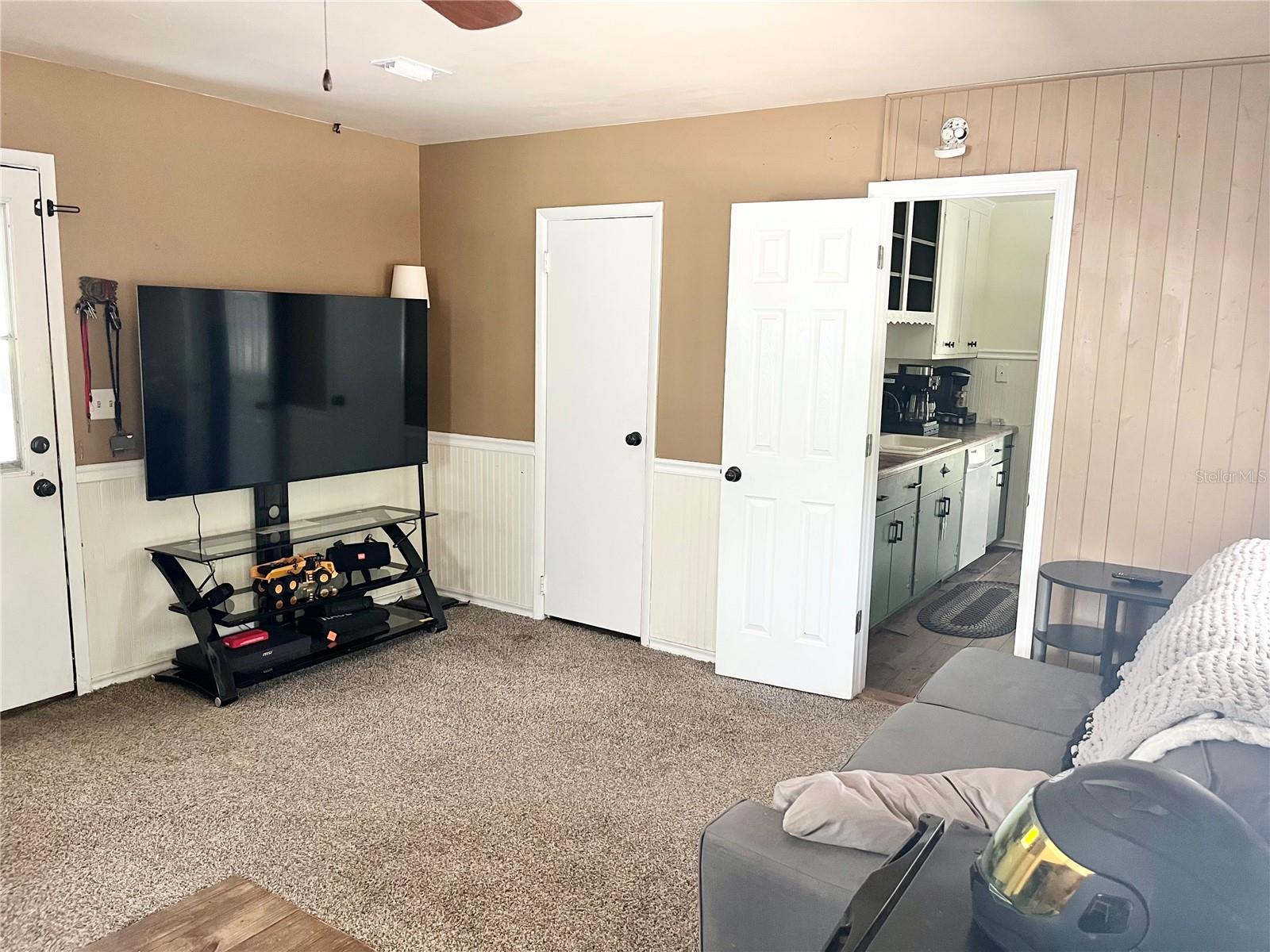 MEADOWBROOK RANCHES - Residential