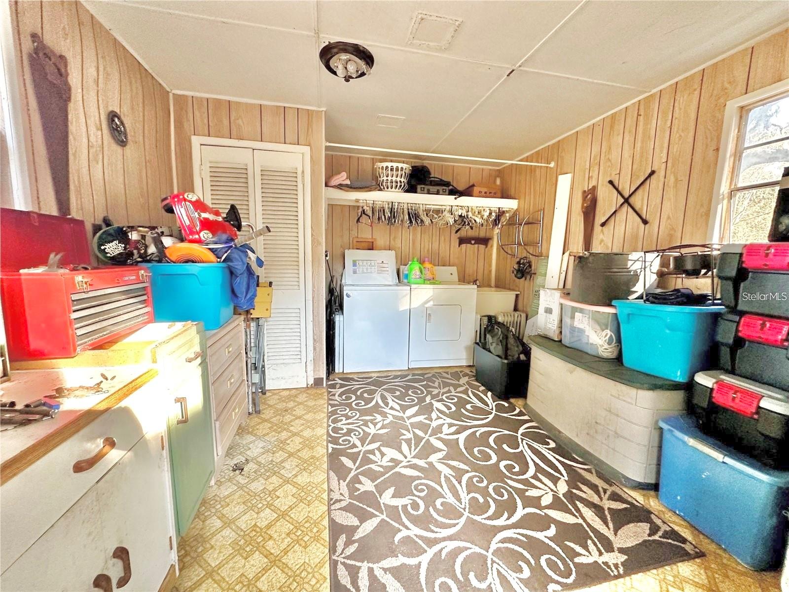 MEADOWBROOK RANCHES - Residential