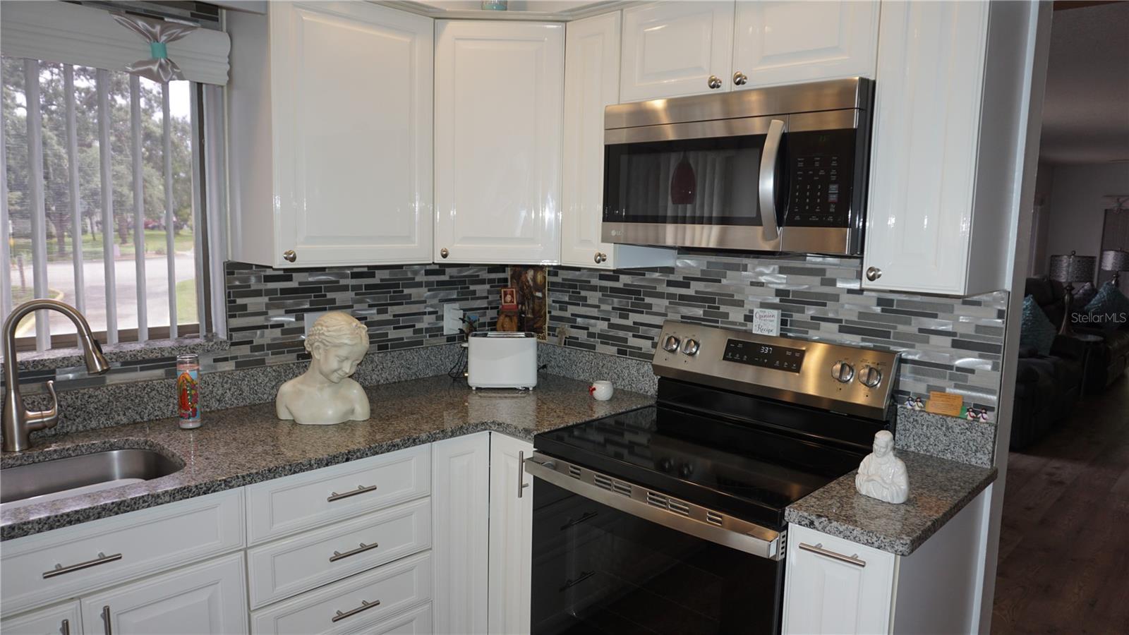 BEACON WOODS VILLAGE - Residential
