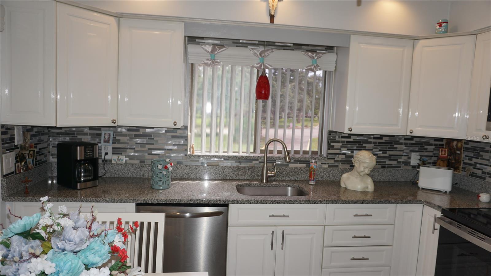 BEACON WOODS VILLAGE - Residential