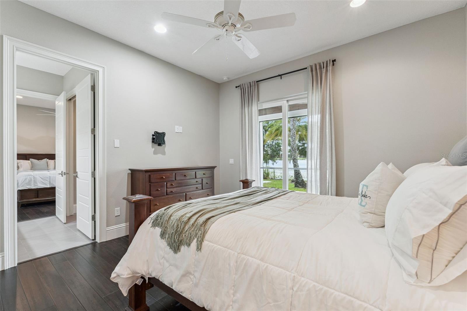 KELSO ON LAKE BUTLER - Residential