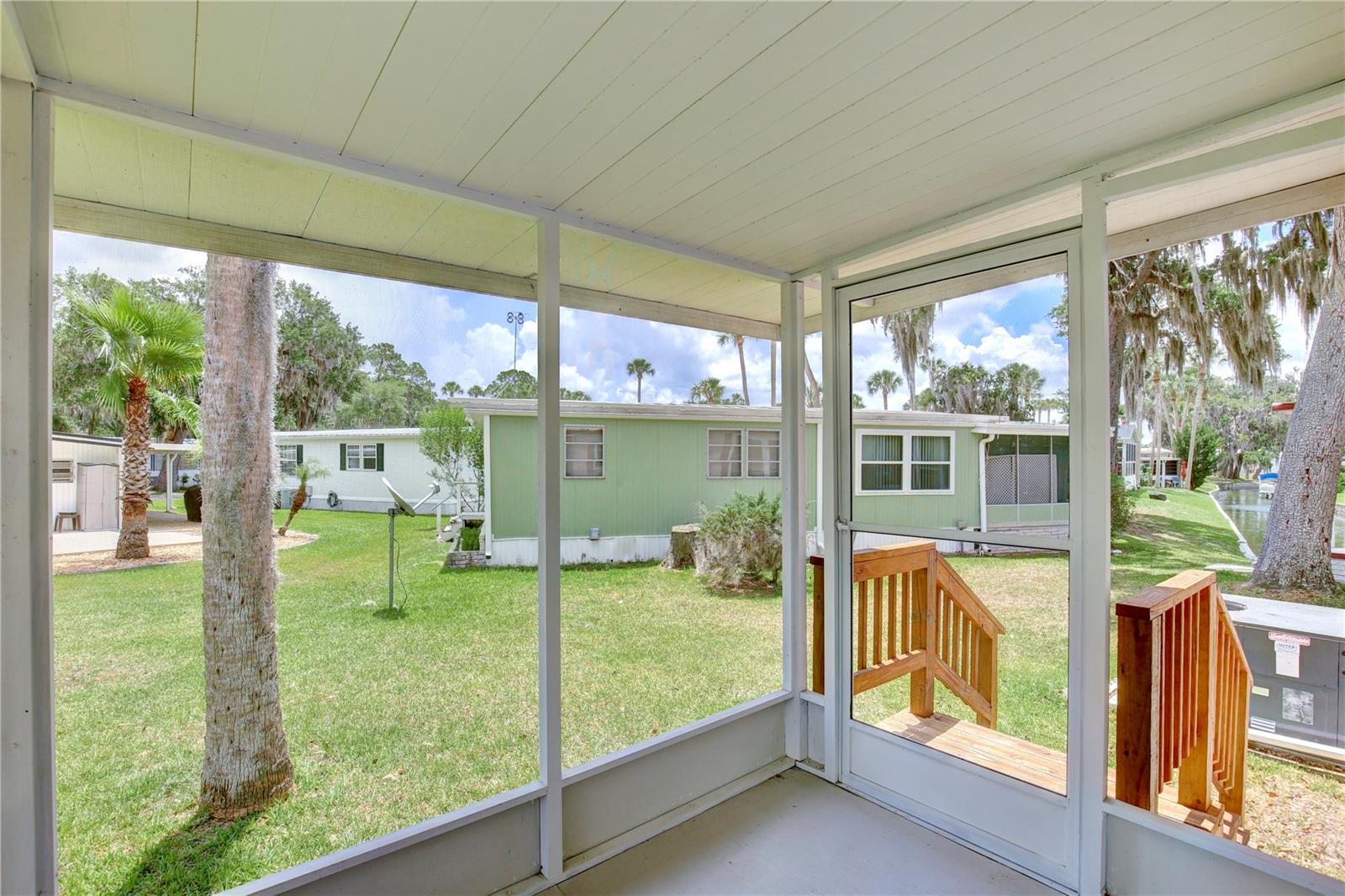 EUSTIS COUNTRY CLUB MANOR MHP UNIT 02A - Residential