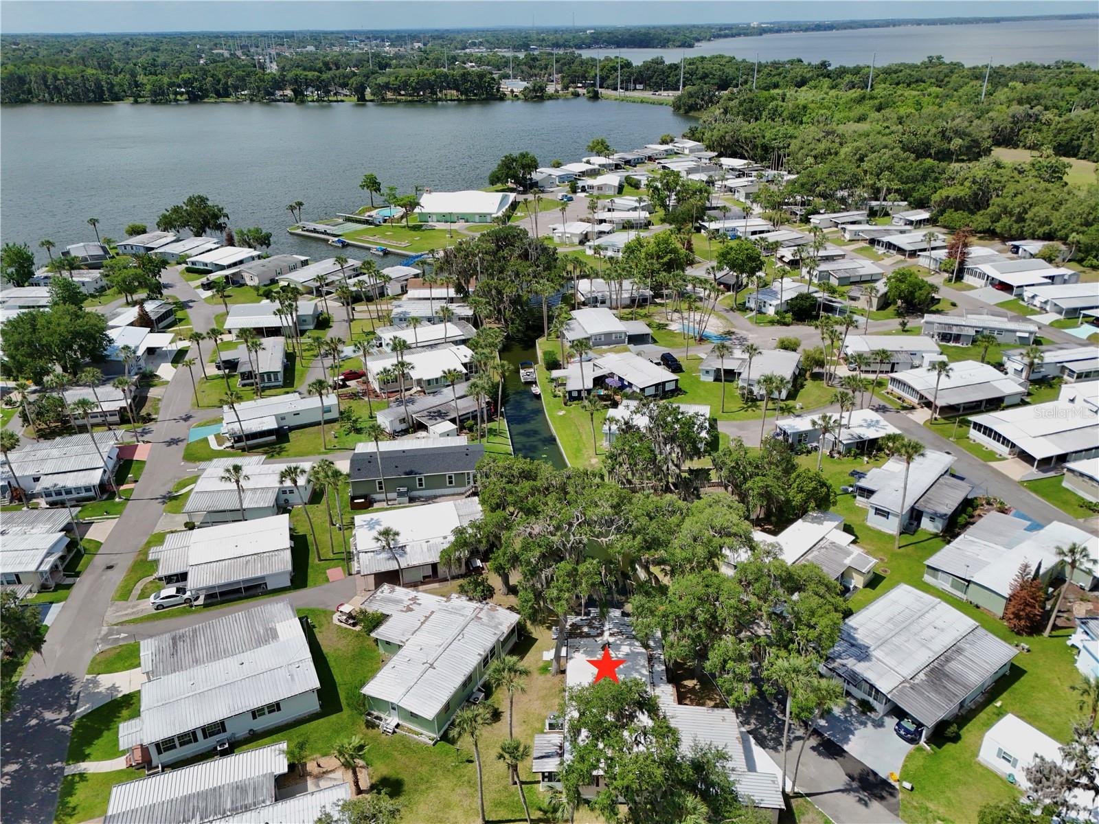 EUSTIS COUNTRY CLUB MANOR MHP UNIT 02A - Residential