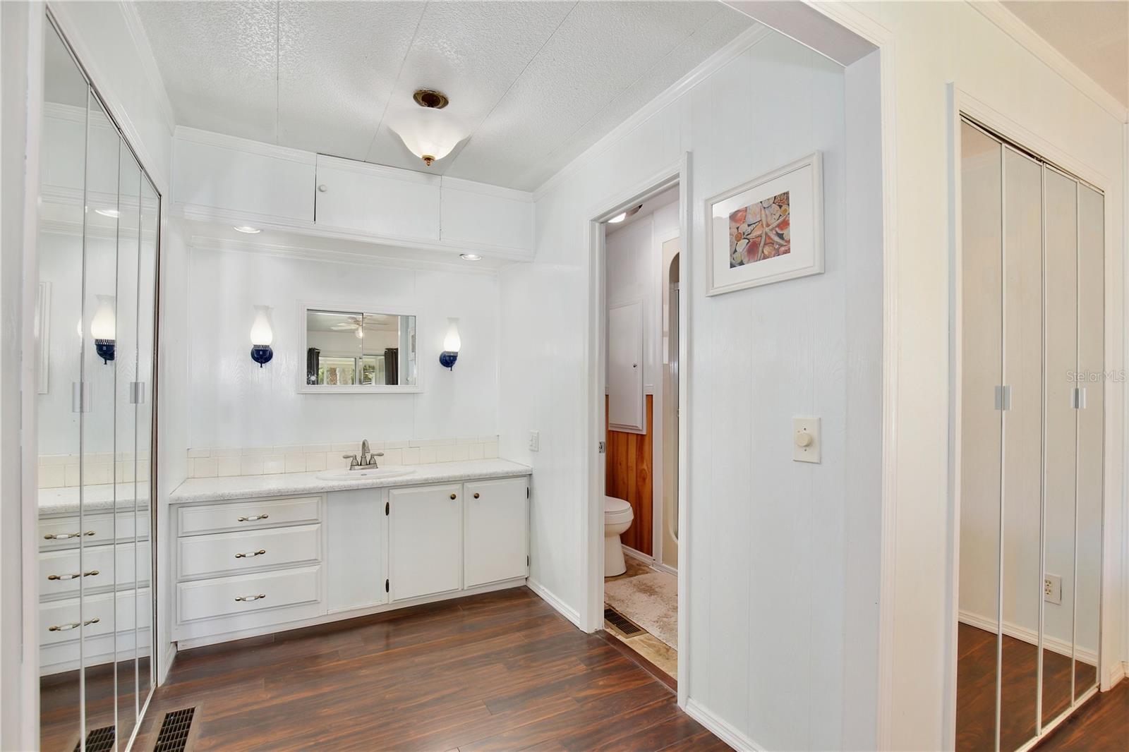EUSTIS COUNTRY CLUB MANOR MHP UNIT 02A - Residential