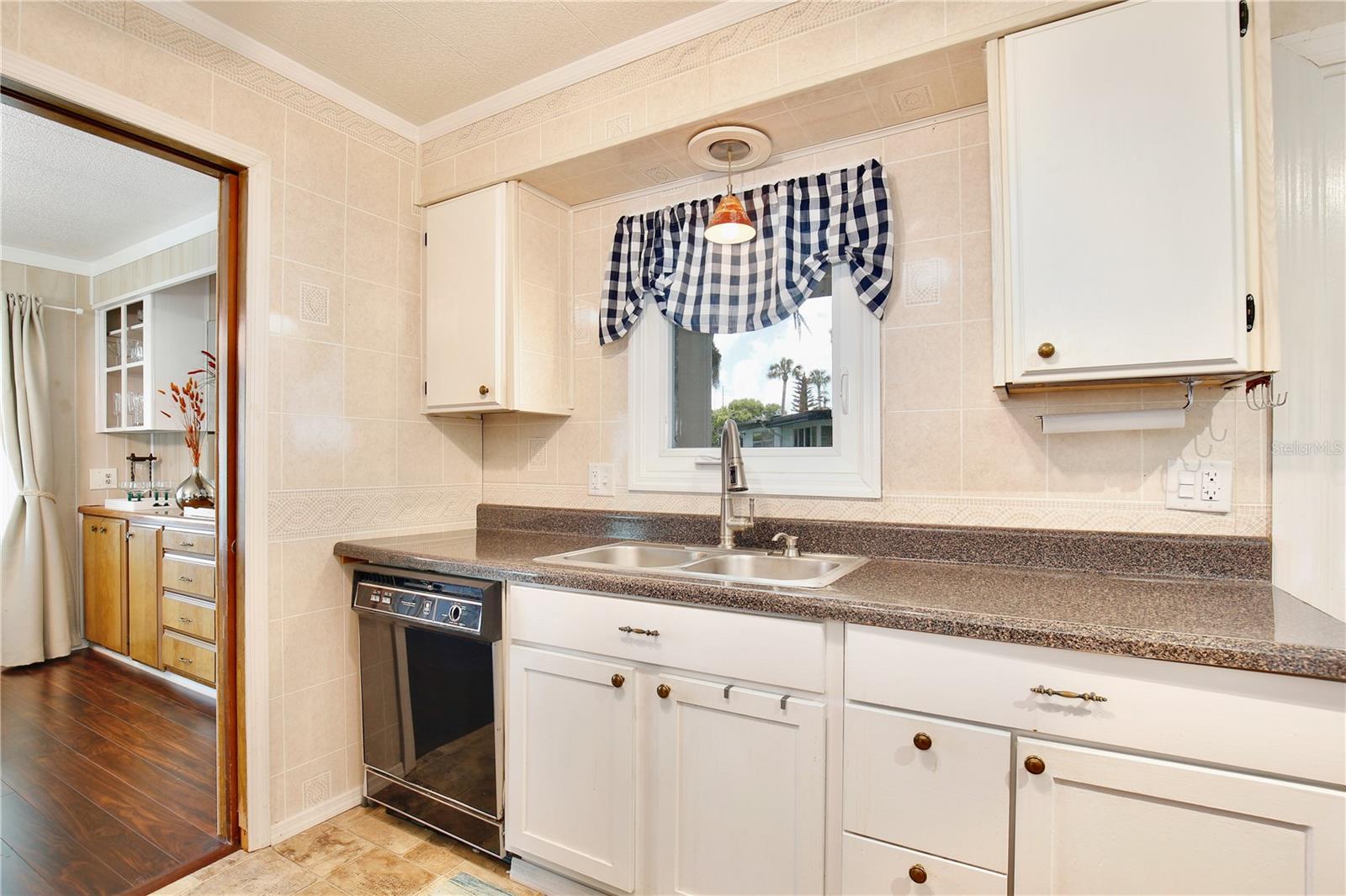 EUSTIS COUNTRY CLUB MANOR MHP UNIT 02A - Residential