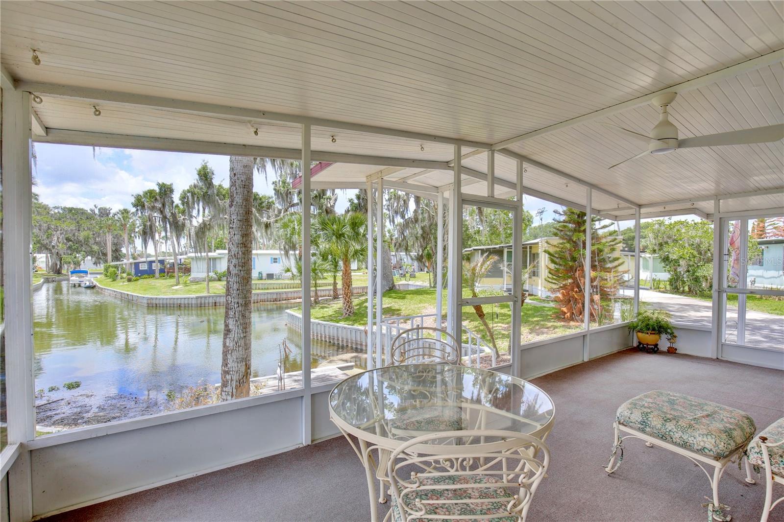 EUSTIS COUNTRY CLUB MANOR MHP UNIT 02A - Residential