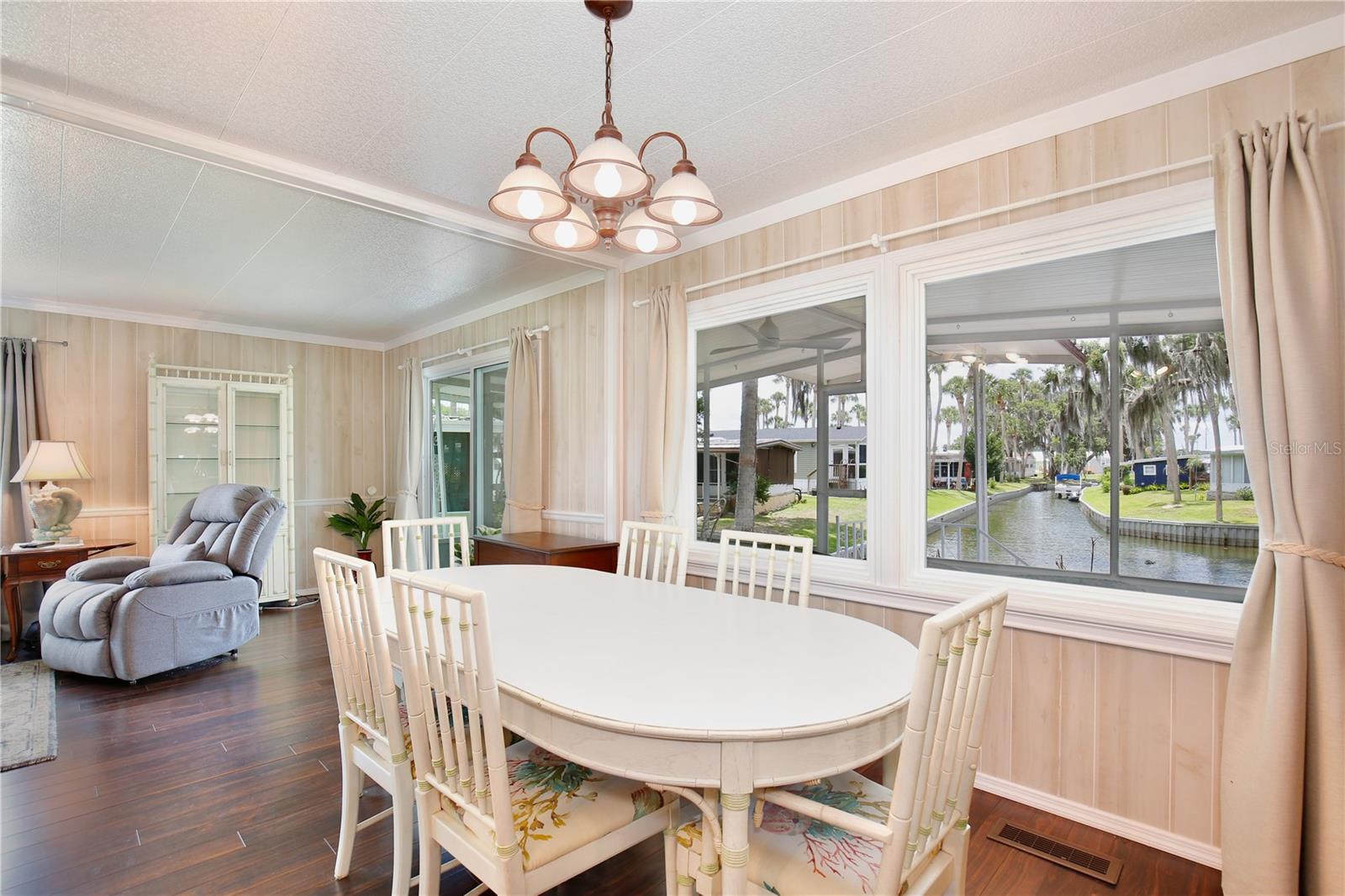 EUSTIS COUNTRY CLUB MANOR MHP UNIT 02A - Residential