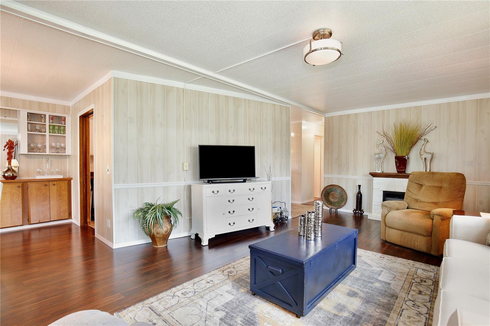 EUSTIS COUNTRY CLUB MANOR MHP UNIT 02A - Residential