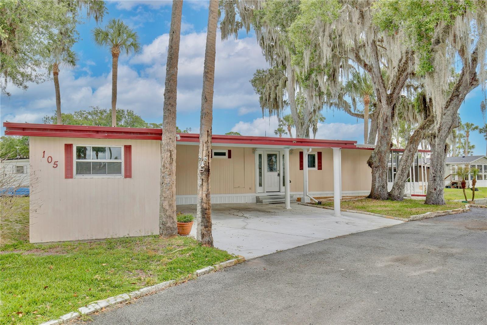 EUSTIS COUNTRY CLUB MANOR MHP UNIT 02A - Residential