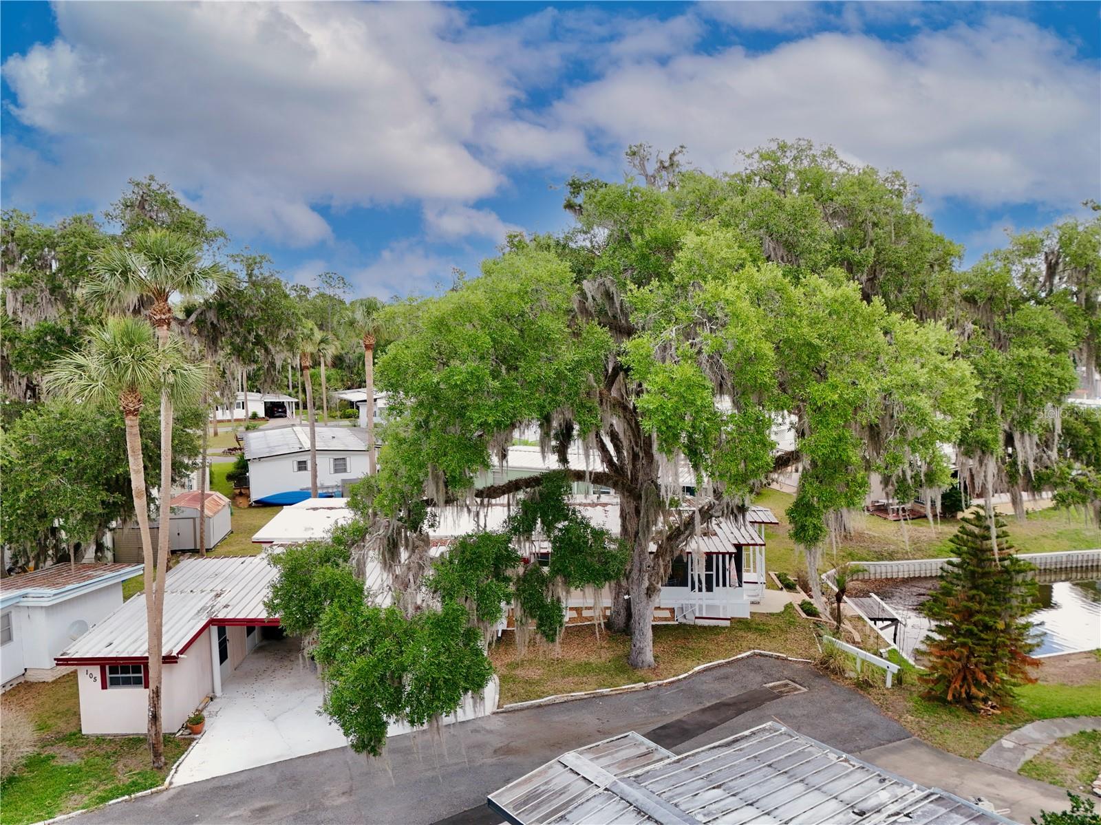 EUSTIS COUNTRY CLUB MANOR MHP UNIT 02A - Residential