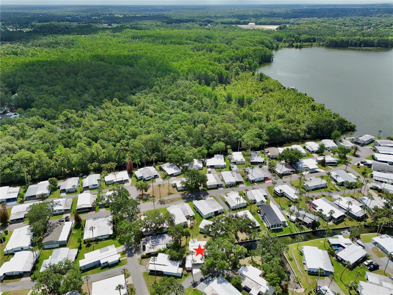 EUSTIS COUNTRY CLUB MANOR MHP UNIT 02A - Residential