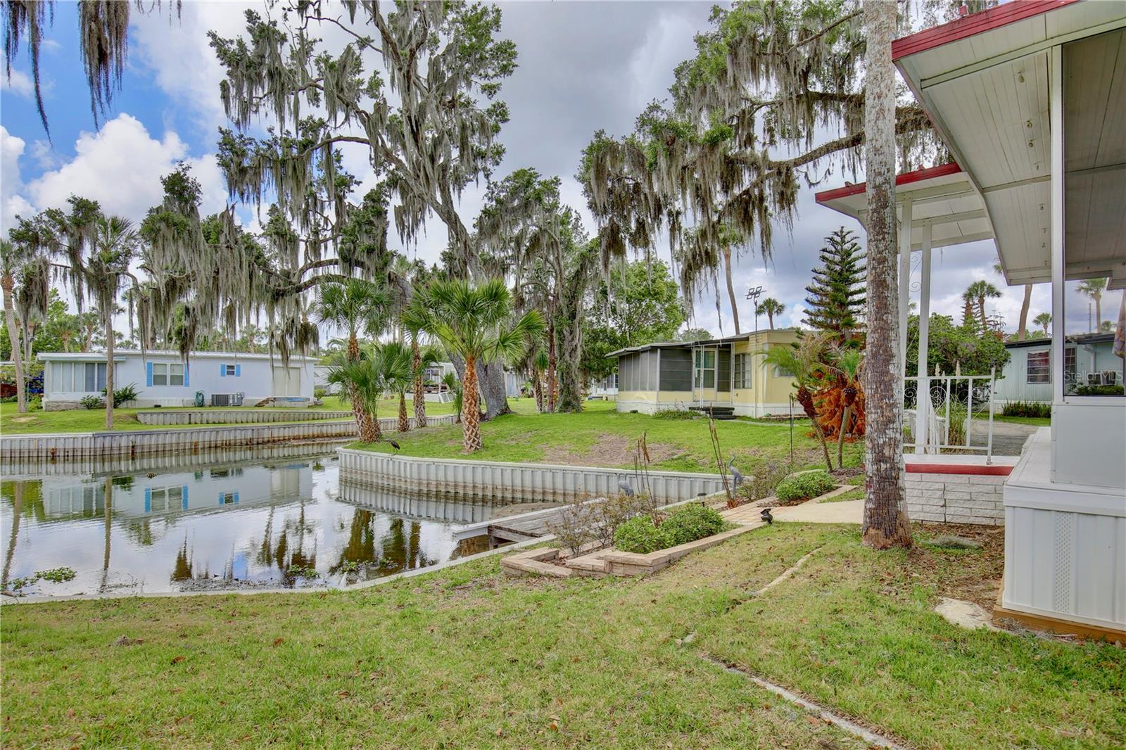 EUSTIS COUNTRY CLUB MANOR MHP UNIT 02A - Residential