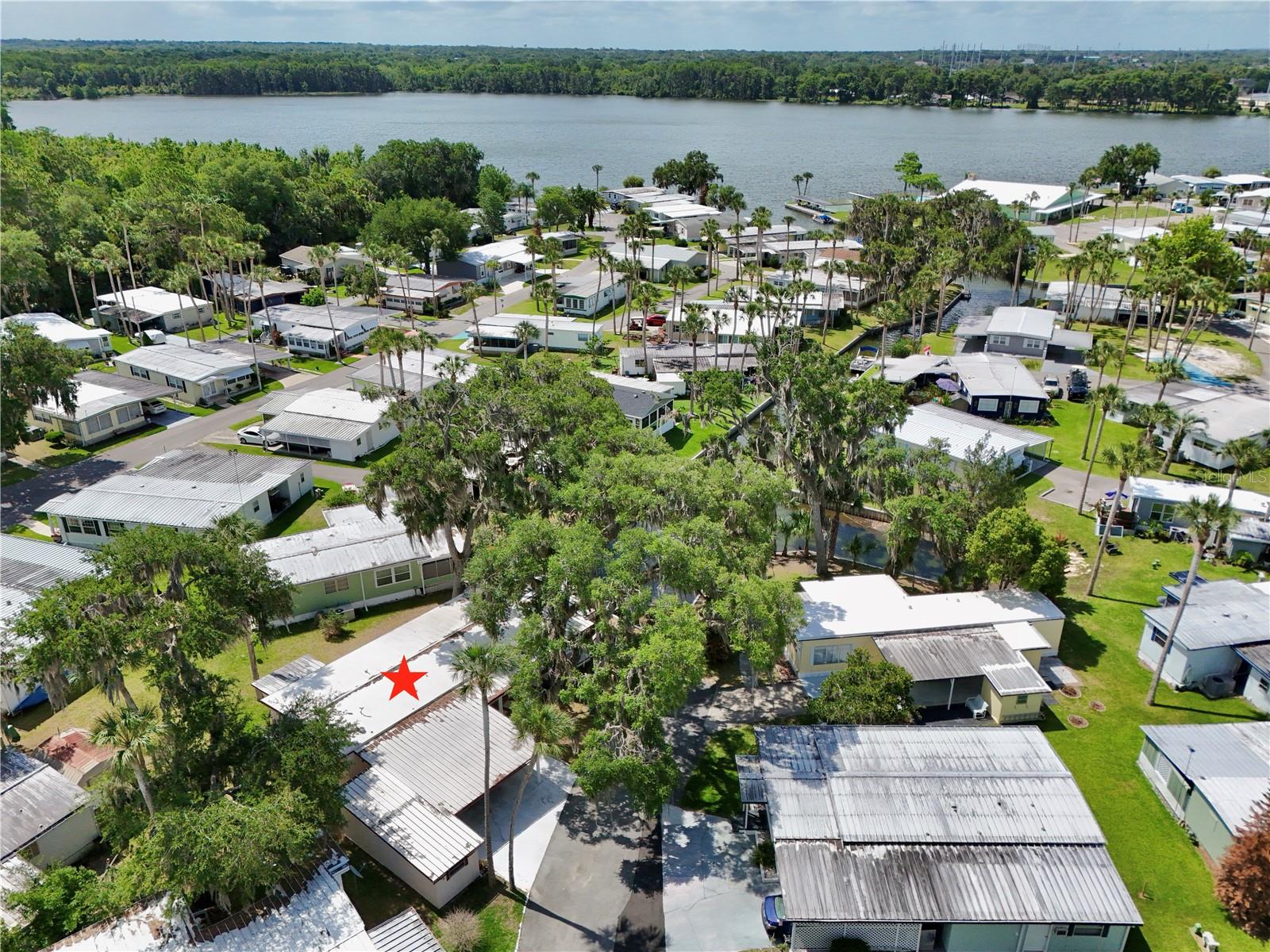 EUSTIS COUNTRY CLUB MANOR MHP UNIT 02A - Residential