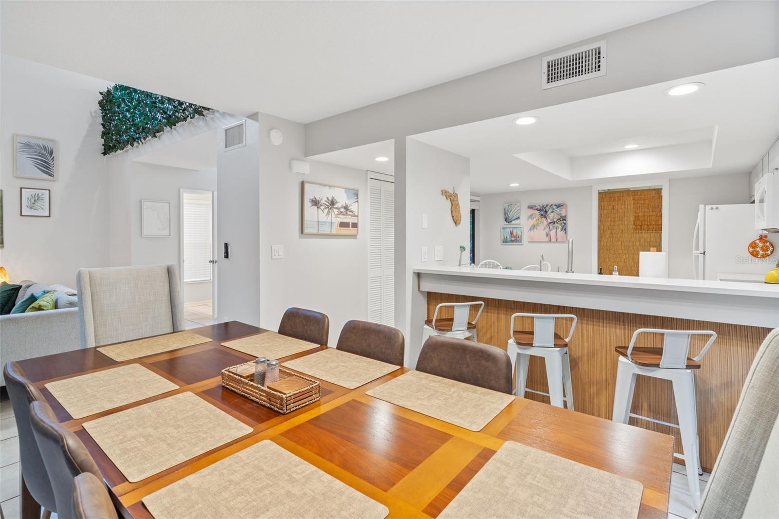 RAINTREE VILLAGE - Residential