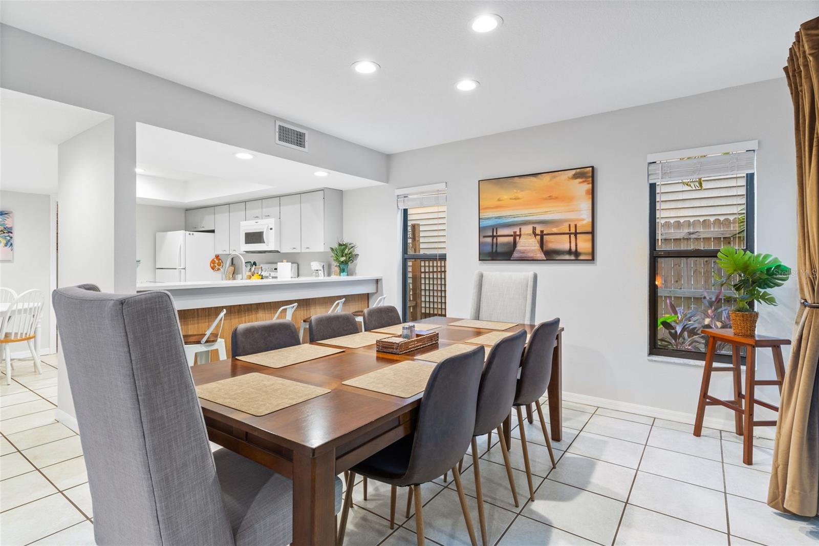 RAINTREE VILLAGE - Residential