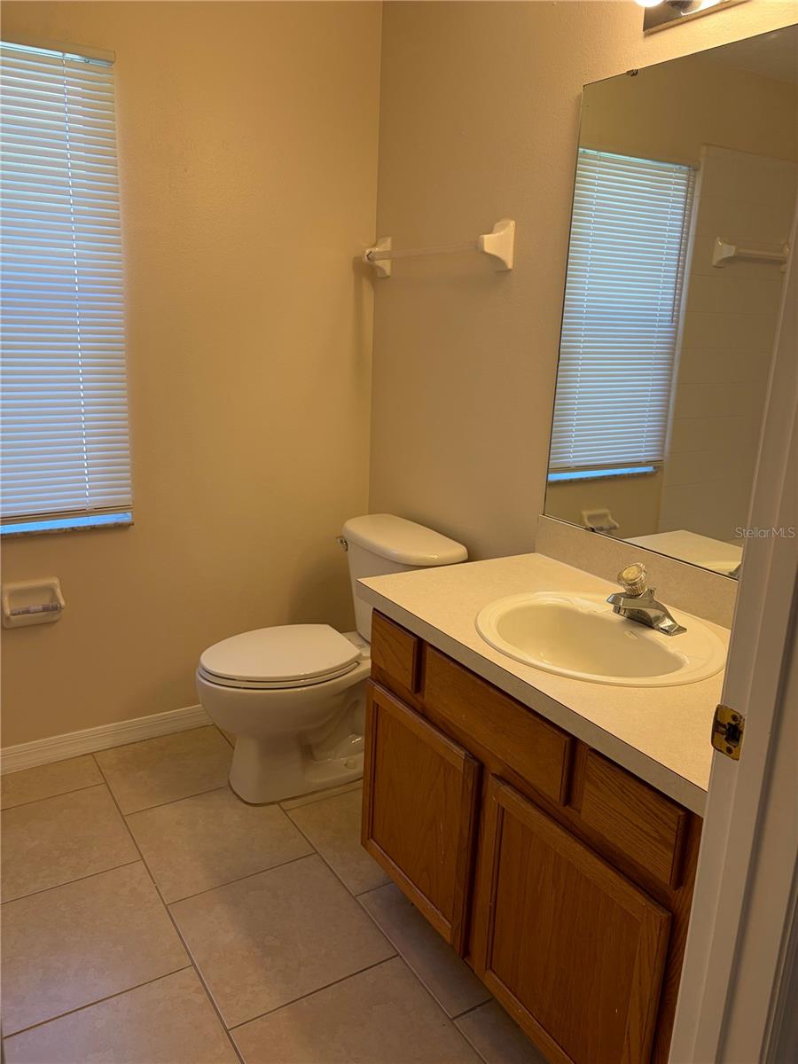 MINNEOLA EASTRIDGE PH II SUB - Residential Lease