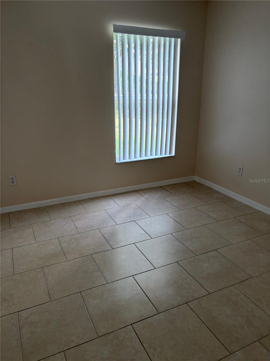 MINNEOLA EASTRIDGE PH II SUB - Residential Lease