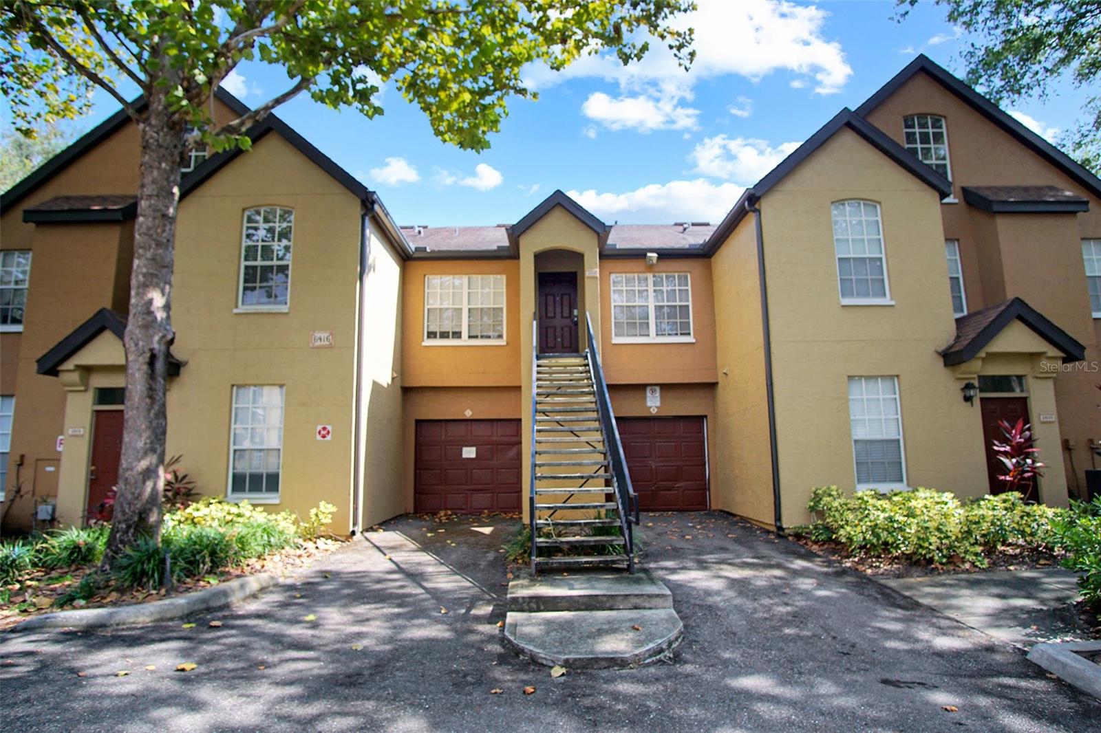 AZUR/METROWEST - Residential Lease
