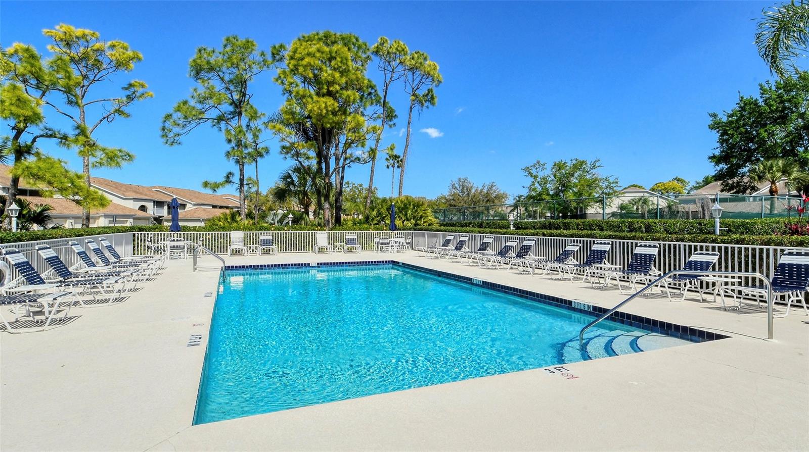 STONEYBROOK ARBOR GREENS 1 - Residential