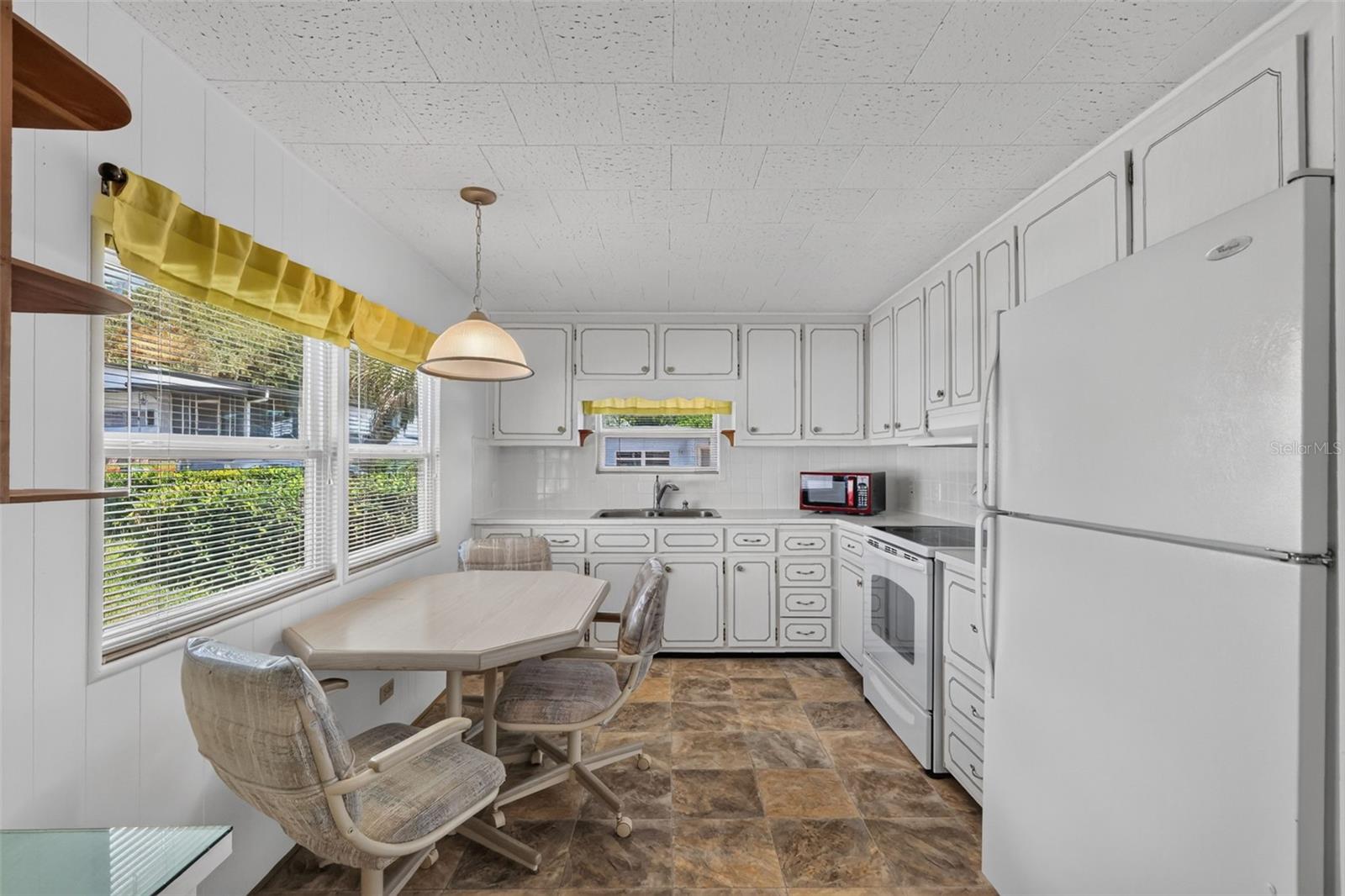 GRIFFWOOD CO-OP - Residential