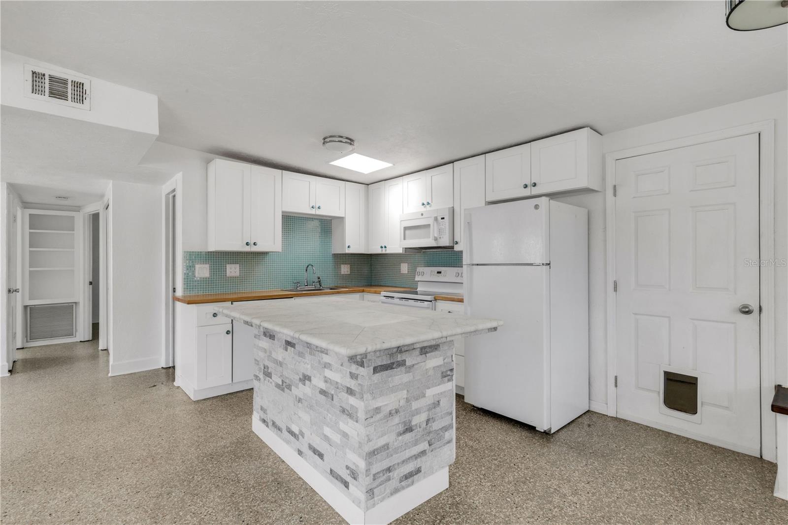 RIDGEWOOD ESTATES ADD 03 RESUB 01 - Residential