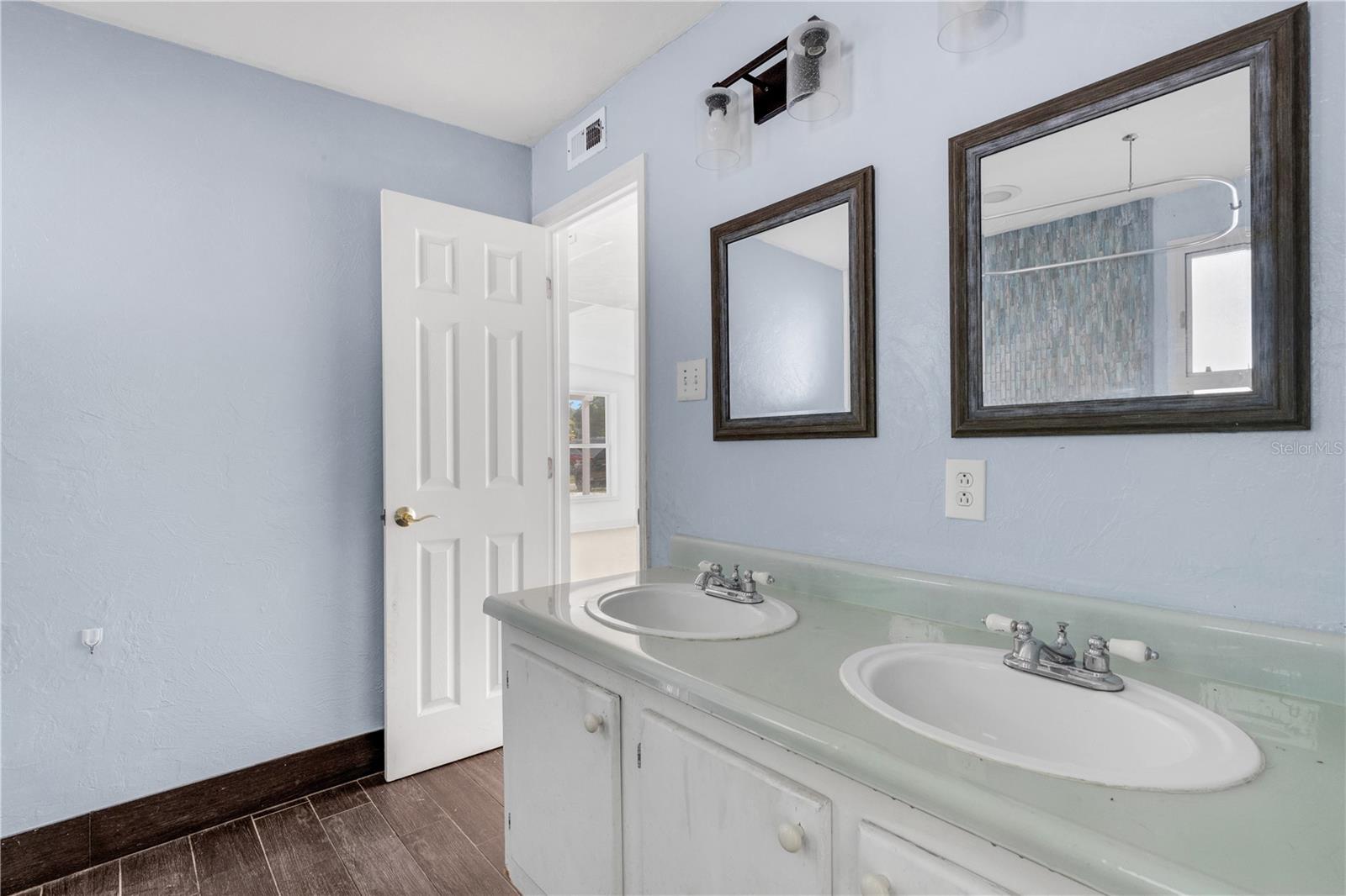 RIDGEWOOD ESTATES ADD 03 RESUB 01 - Residential