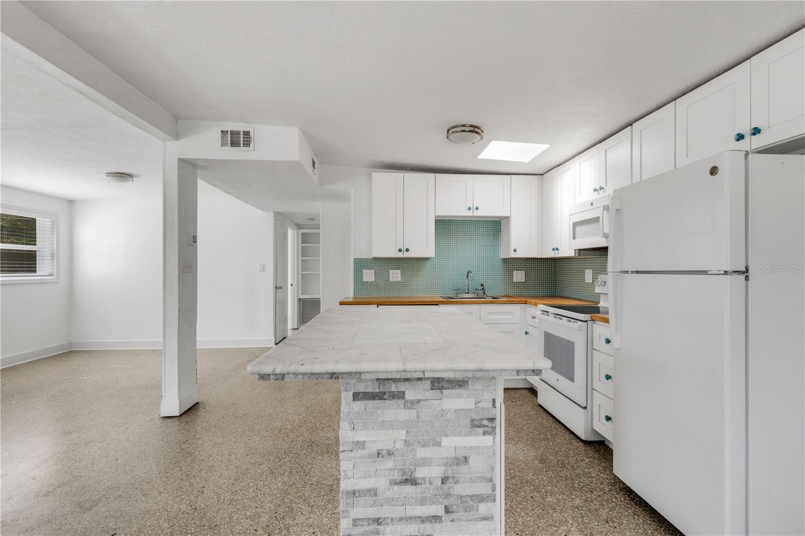 RIDGEWOOD ESTATES ADD 03 RESUB 01 - Residential