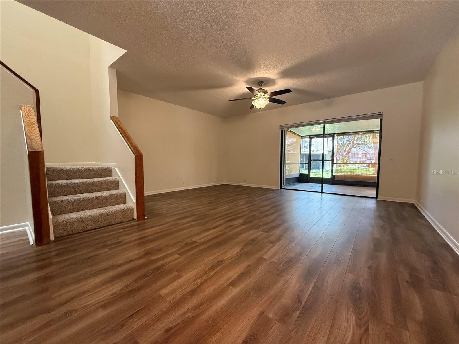 OAK PARK TWNHMS - Residential