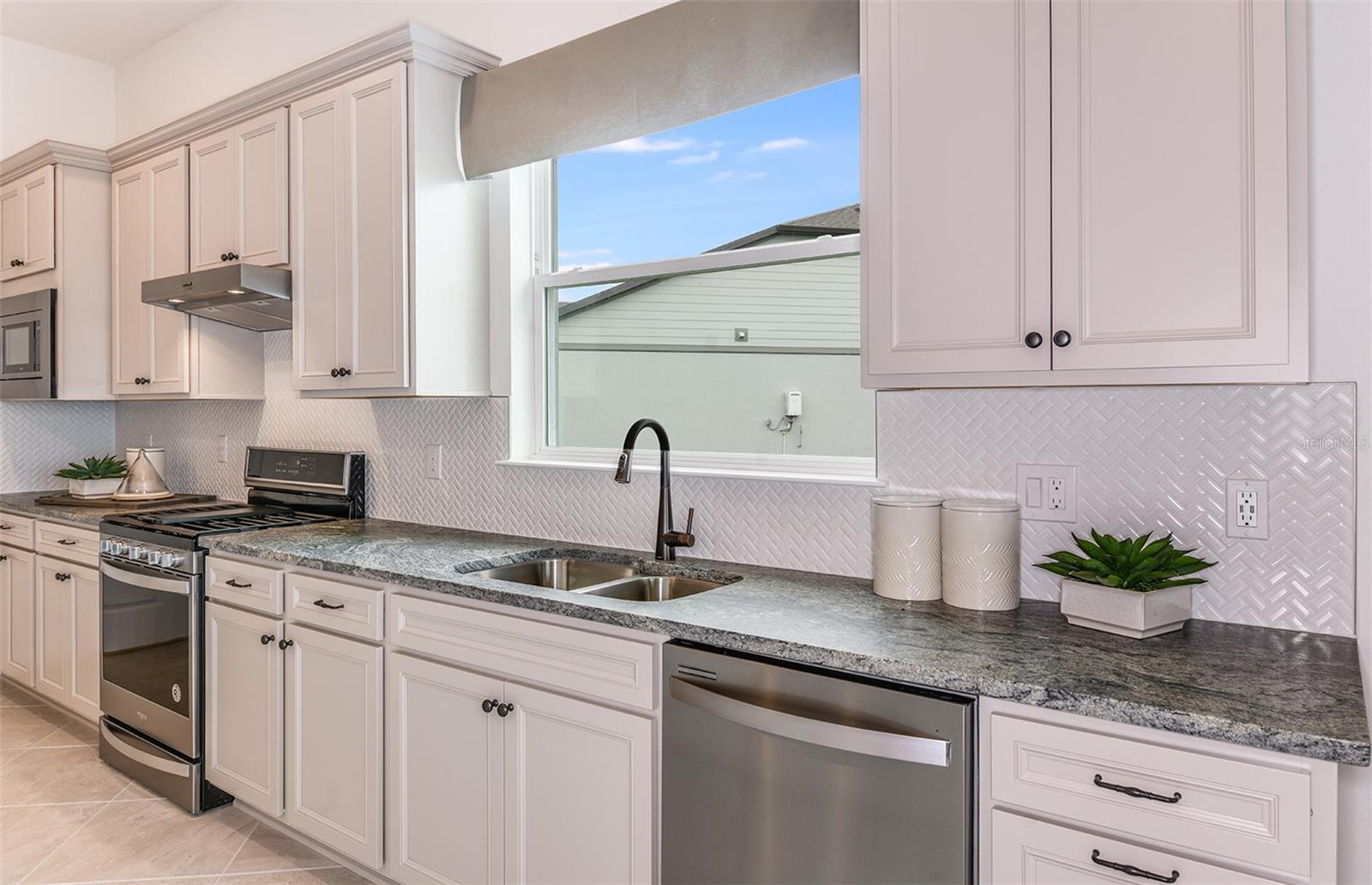 DEL WEBB SUNBRIDGE - Residential