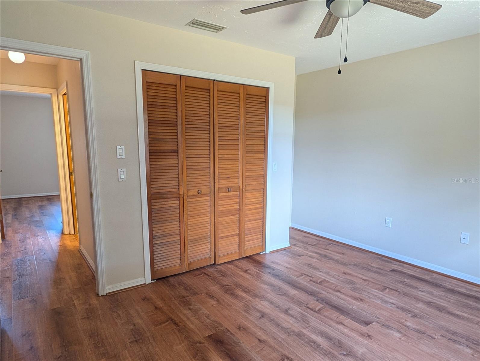 SOUTH VENICE - Residential Lease