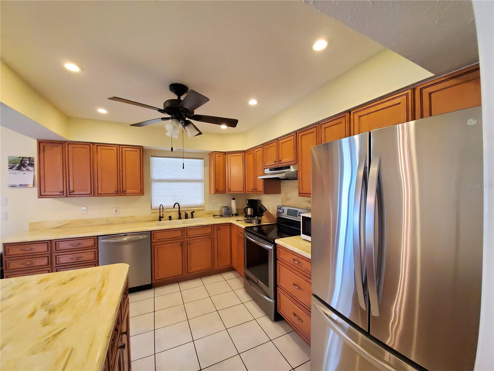SOUTH VENICE - Residential Lease