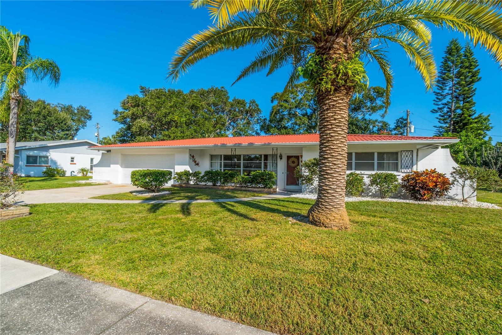 SOUTH GATE - Residential
