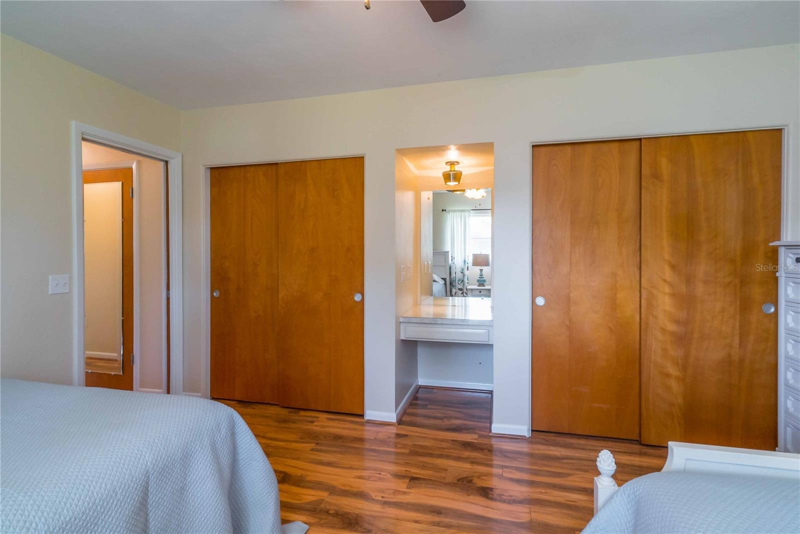 SOUTH GATE - Residential