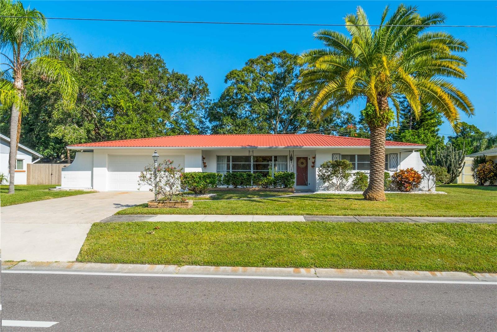 SOUTH GATE - Residential